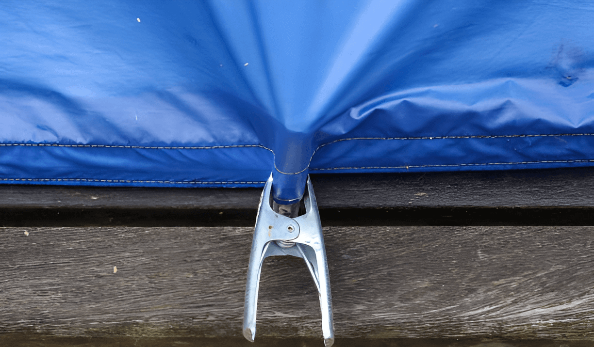 Market Stall Clip